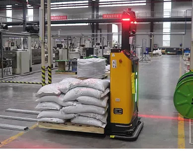 电力电缆行业无人叉车应用 效率与安全的双赢典范